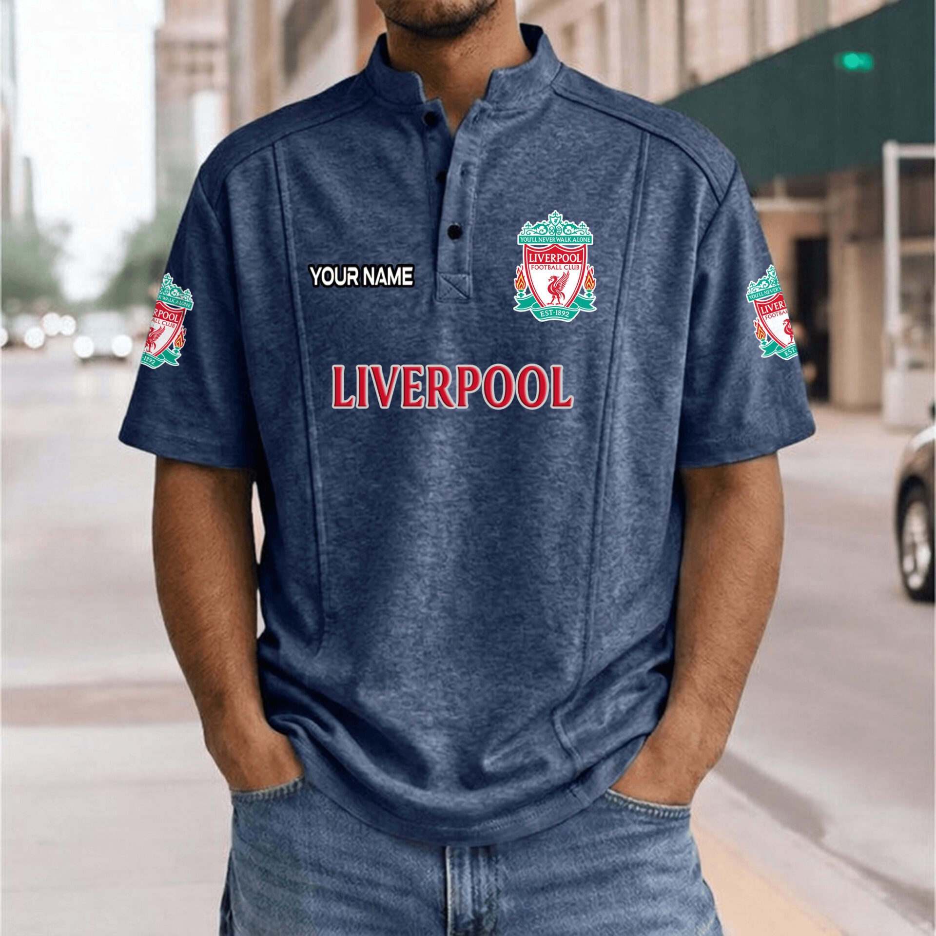Liverpool FC – Henley Polo Shirt Nieuwe Versie with Your Name Liverpool FC – Henley Polo Shirt Nieuwe Versie with Your Name