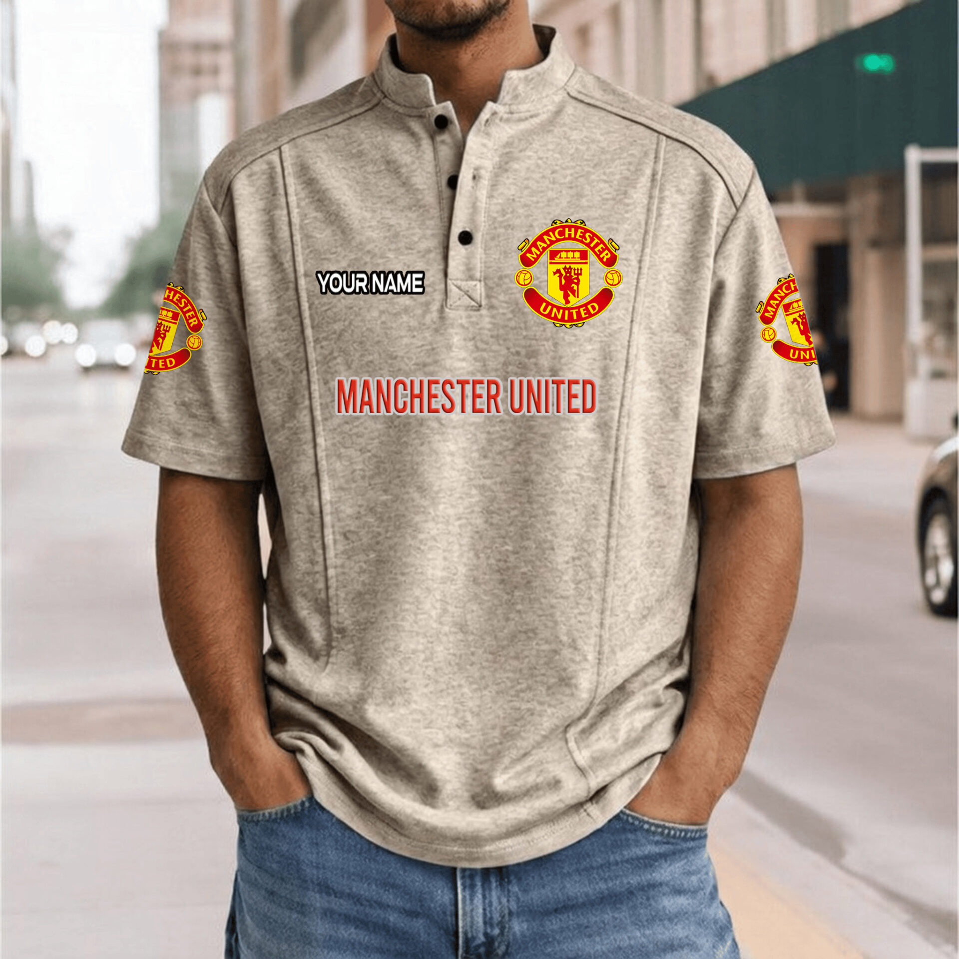 Manchester United – Henley Polo Shirt Nieuwe Versie with Your Name Manchester United – Henley Polo Shirt Nieuwe Versie with Your Name
